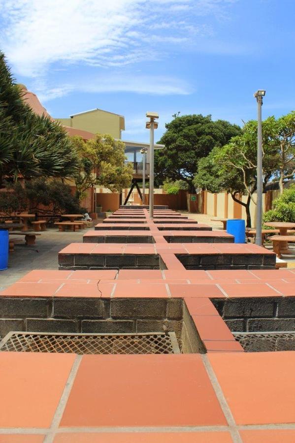 Sea Wave Holidays - Stella Maris Amanzimtoti Exterior photo